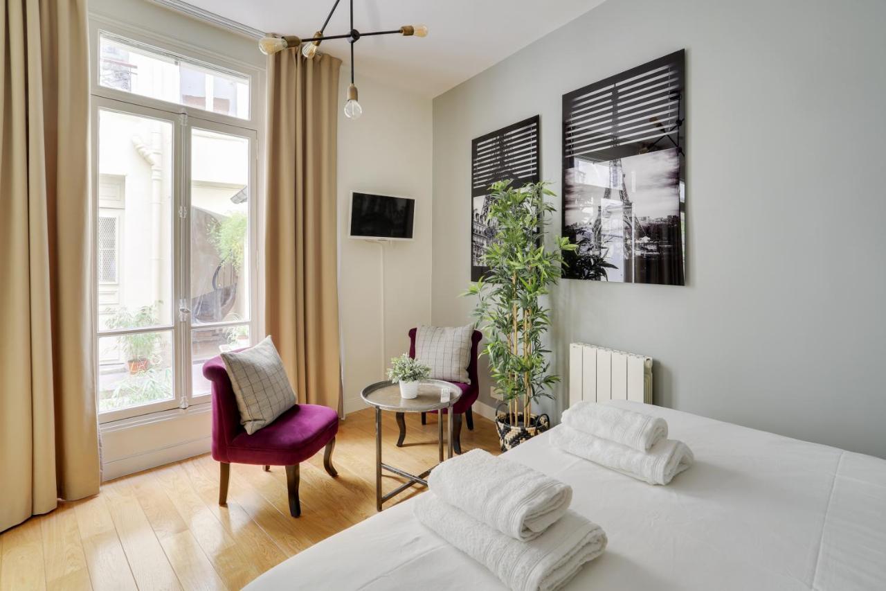 Charmant Studio Au Coeur De Paris Pour 2 Personnes By Weekome ภายนอก รูปภาพ